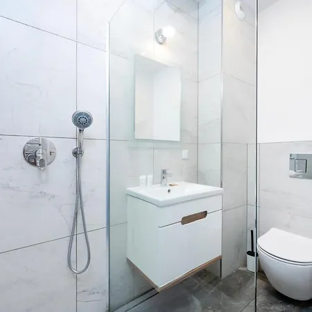 Manufaktura Comfort By Bookinghost Appartement