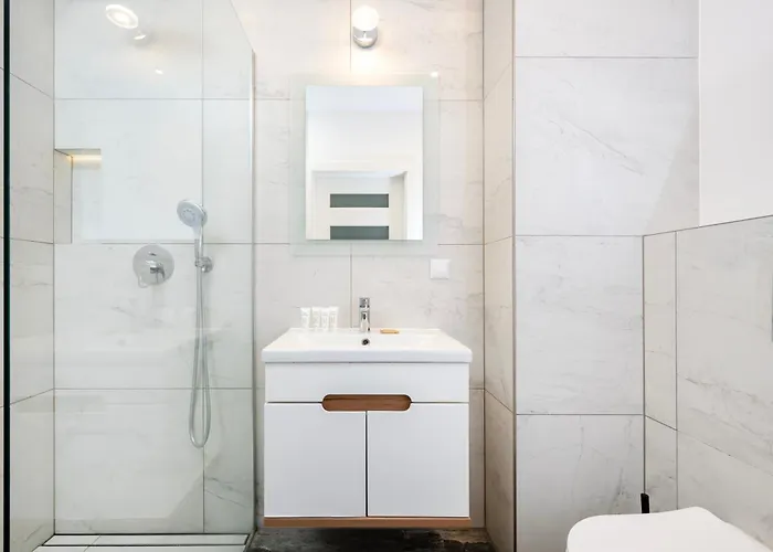 Lägenhet Manufaktura Comfort By Bookinghost Łódź